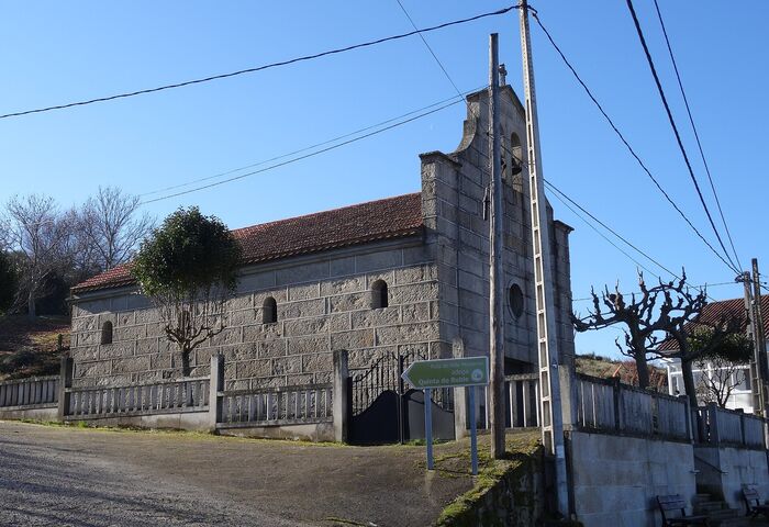 Igrexa da Nosa Señora dos Remedios das Casas dos Montes