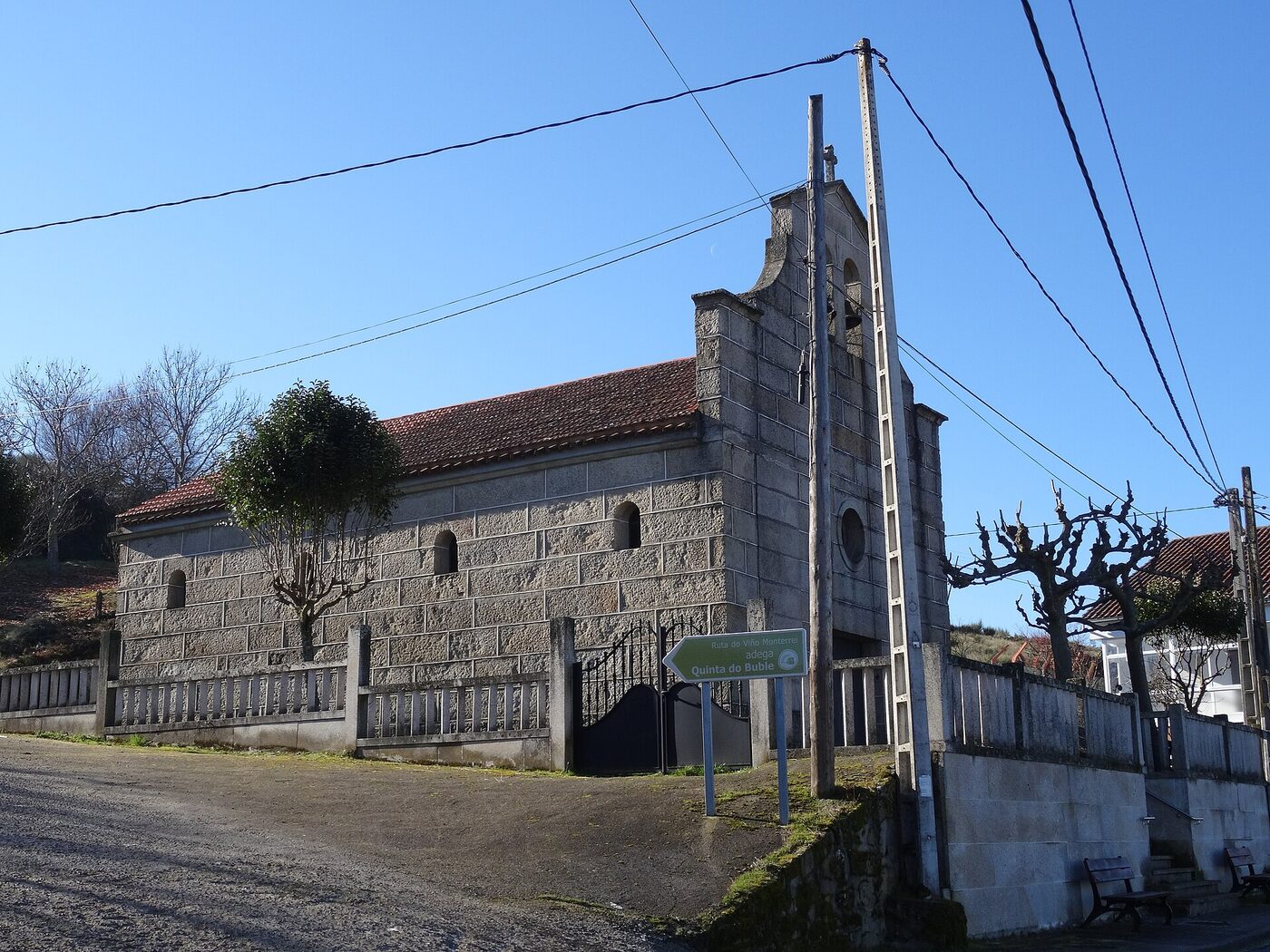 Igrexa da Nosa Señora dos Remedios das Casas dos Montes en Oímbra