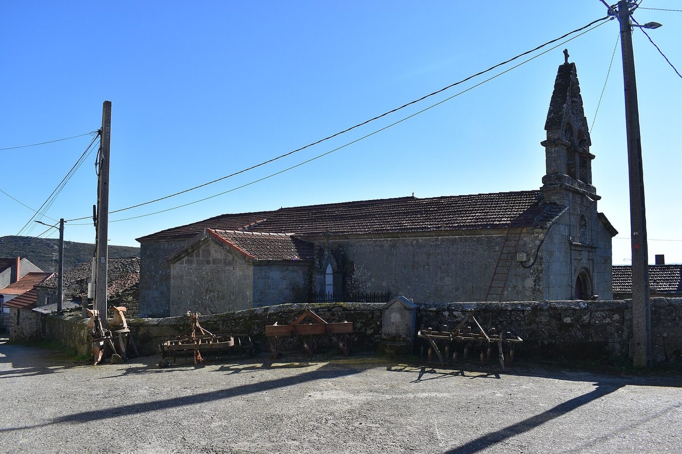 Igrexa de Santa María de Lucenza en Cualedro