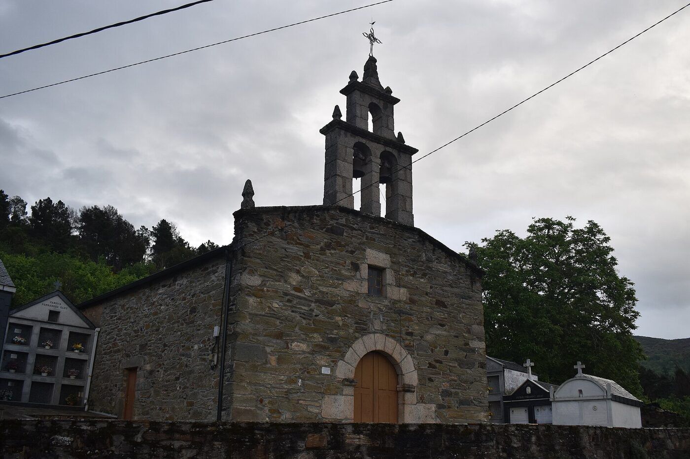 Igrexa do Santo Anxo do Seixo en O Bolo