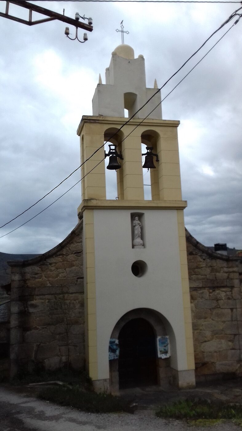 Igrexa do Sagrado Corazón de Xesús de Freixido en Larouco