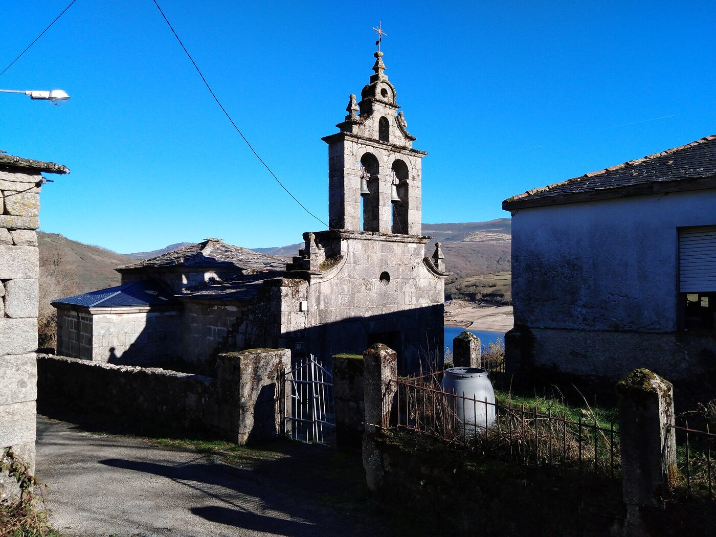 Igrexa de Santa María do Candedo en Chandrexa de Queixa