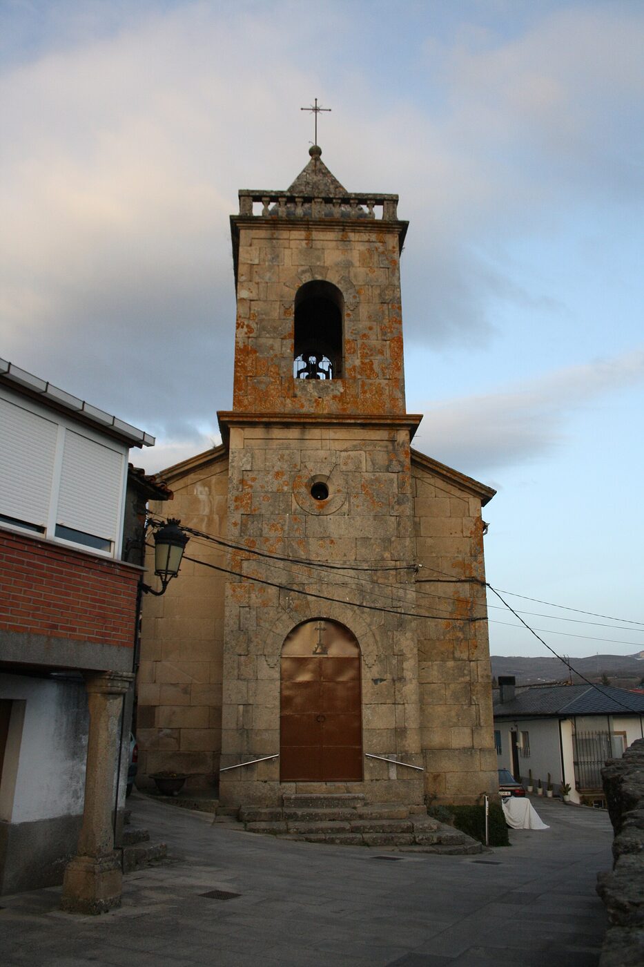 Igrexa de Santa María de Viana do Bolo en Viana do Bolo