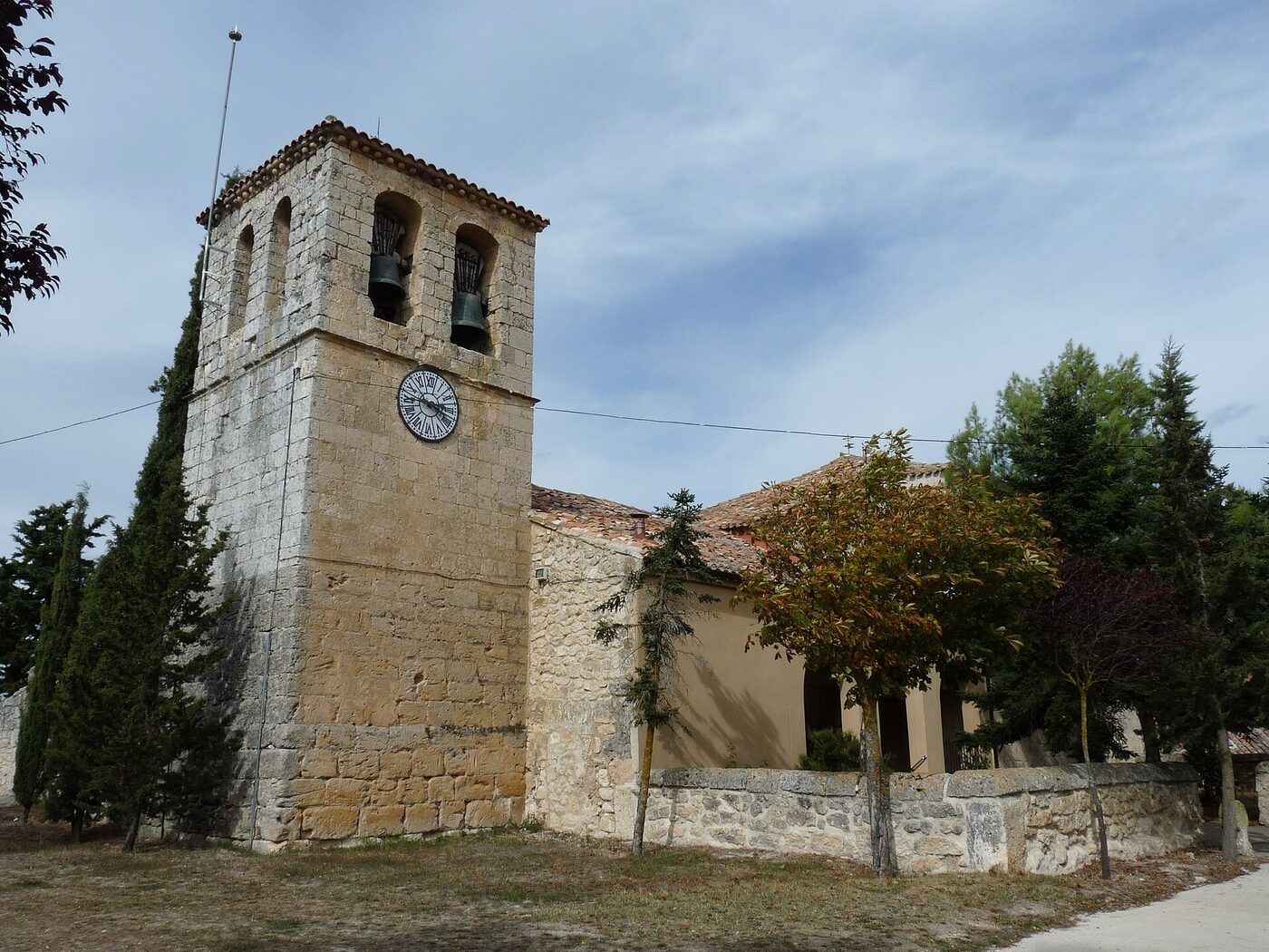 Iglesia de Santiago Apóstol en Villalbilla de Gumiel