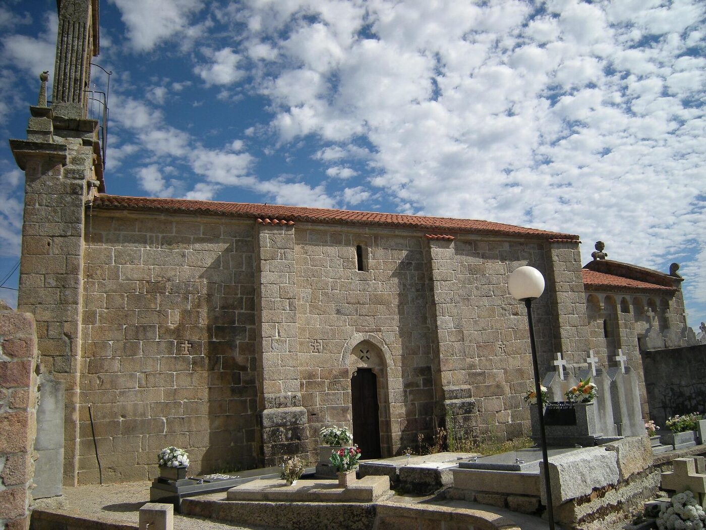 Igrexa de San Xurxo da Touza en Taboadela