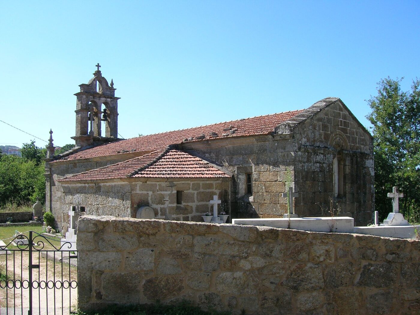 Igrexa de San Pedro de Mourillós en Celanova