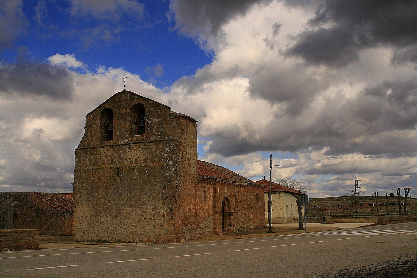Iglesia de San Pedro en Cabrejas del Campo
