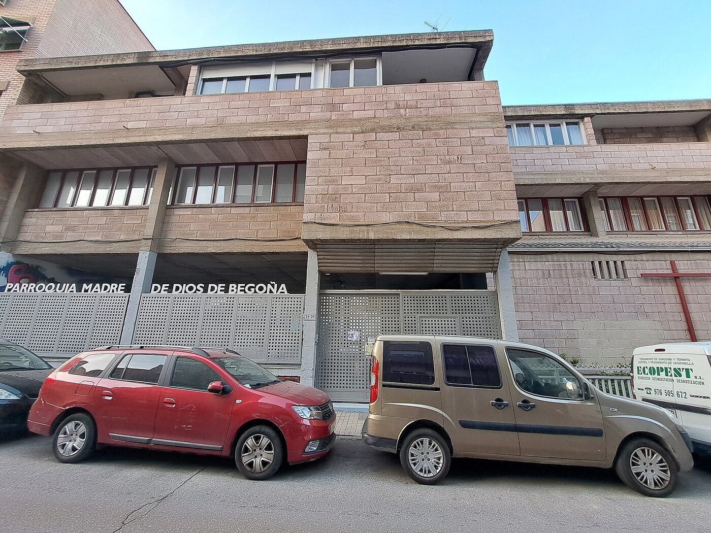 Iglesia Madre de Dios de Begoña en Zaragoza