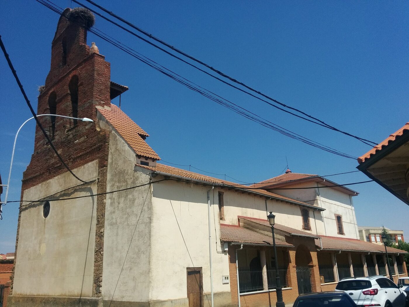 Iglesia de Nuestra Señora del Arrabal en Laguna de Negrillos