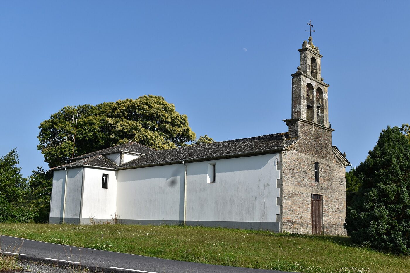 Igrexa de San Martiño de Pino en Cospeito