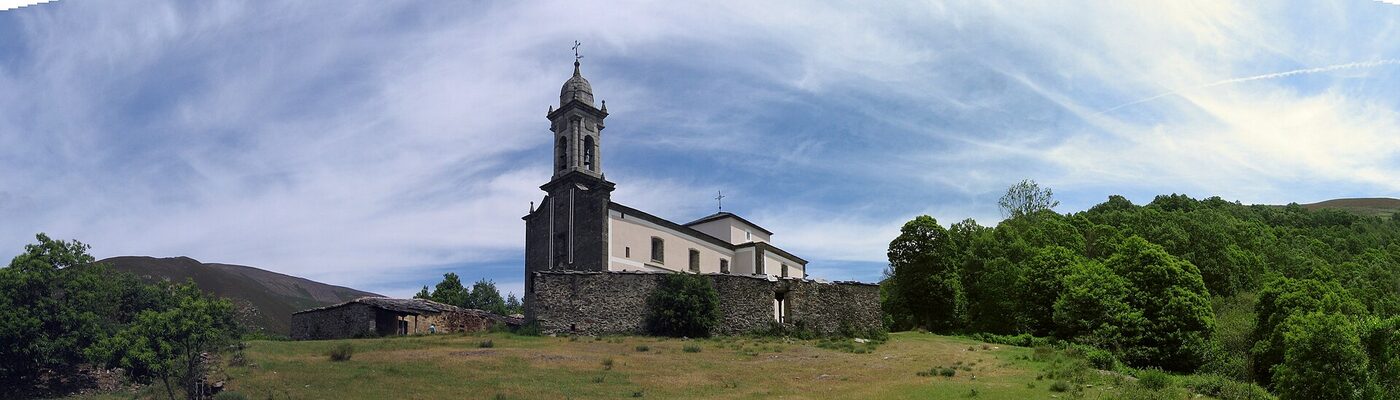Santuario do Santo Cristo da Ascensión en A Veiga