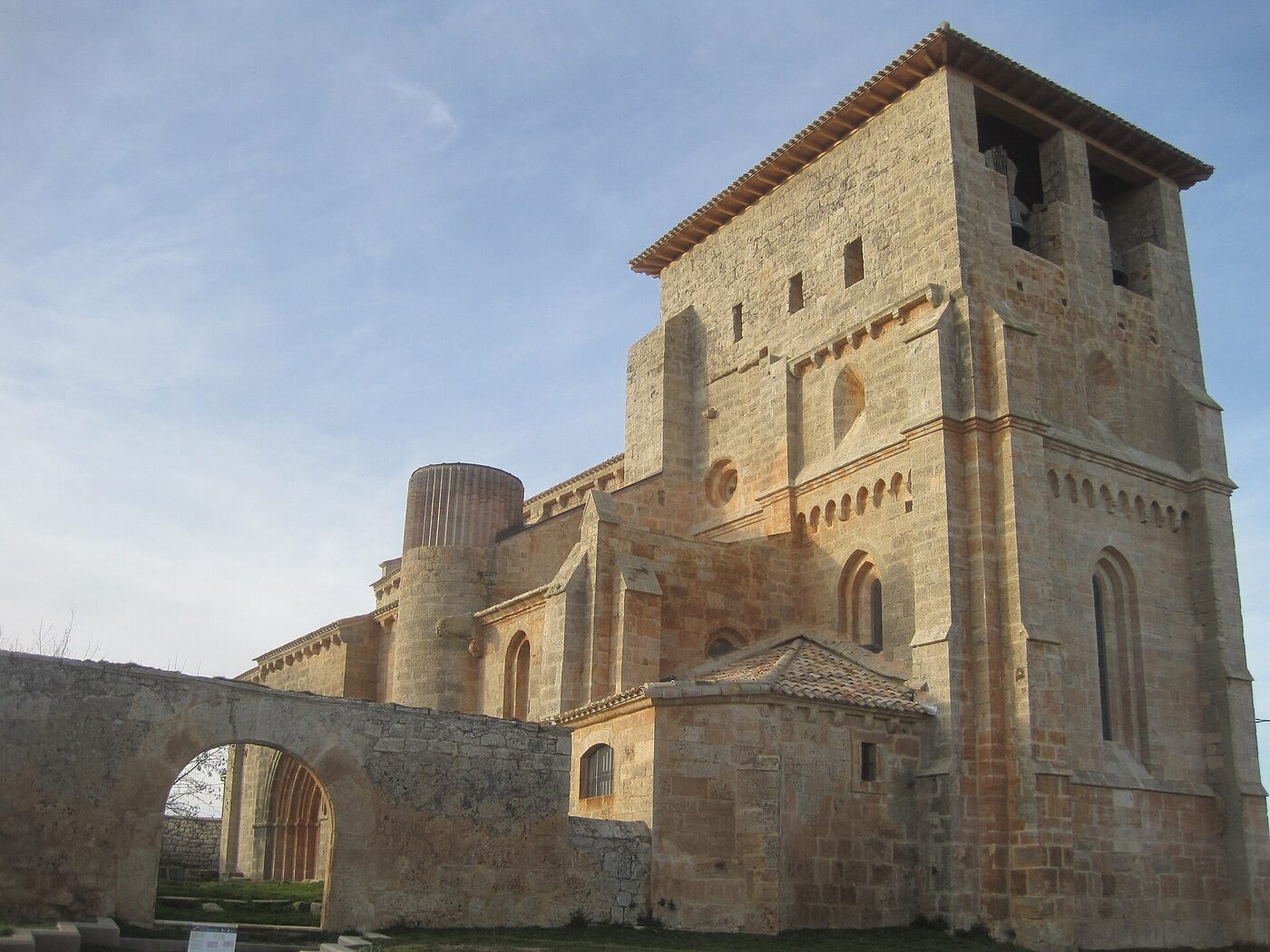 Iglesia de Santiago Apóstol en Villegas
