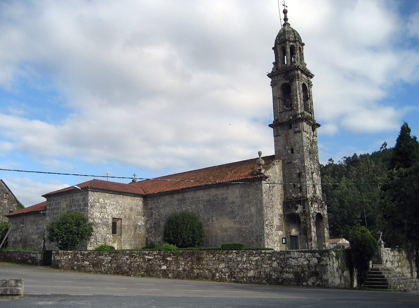 Igrexa de San Mamede de Rois en Os Dices