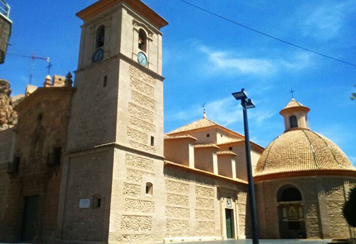 Iglesia de San Lázaro Obispo