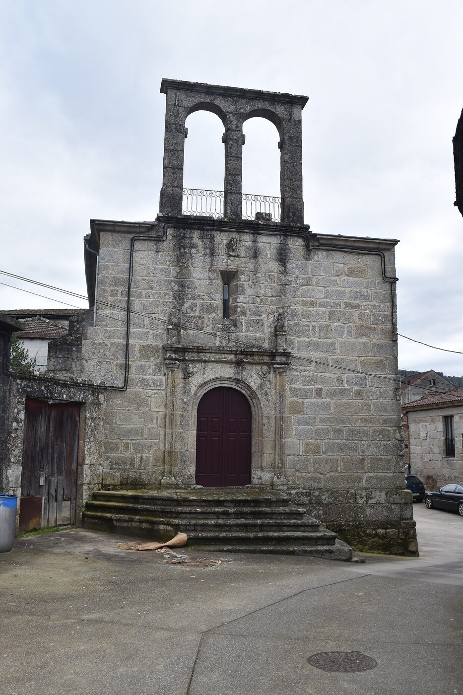 Igrexa Vella de San Pedro de Leiro en Leiro