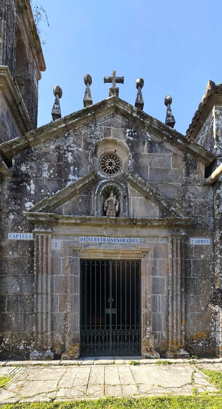 Capela do Carme en Brión