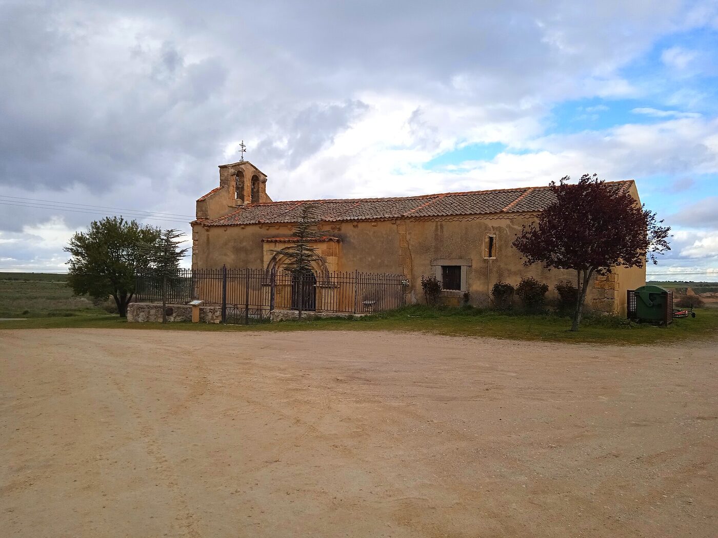 Ermita de Veladíez en Navas de San Antonio
