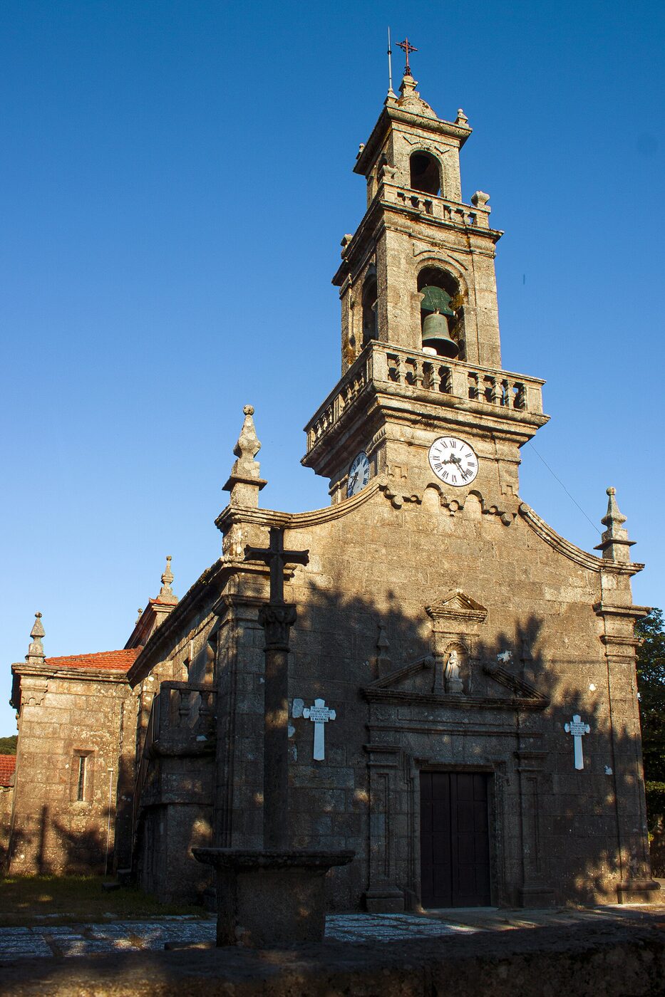 Igrexa de San Bartolomeu do Seixido en A Lama