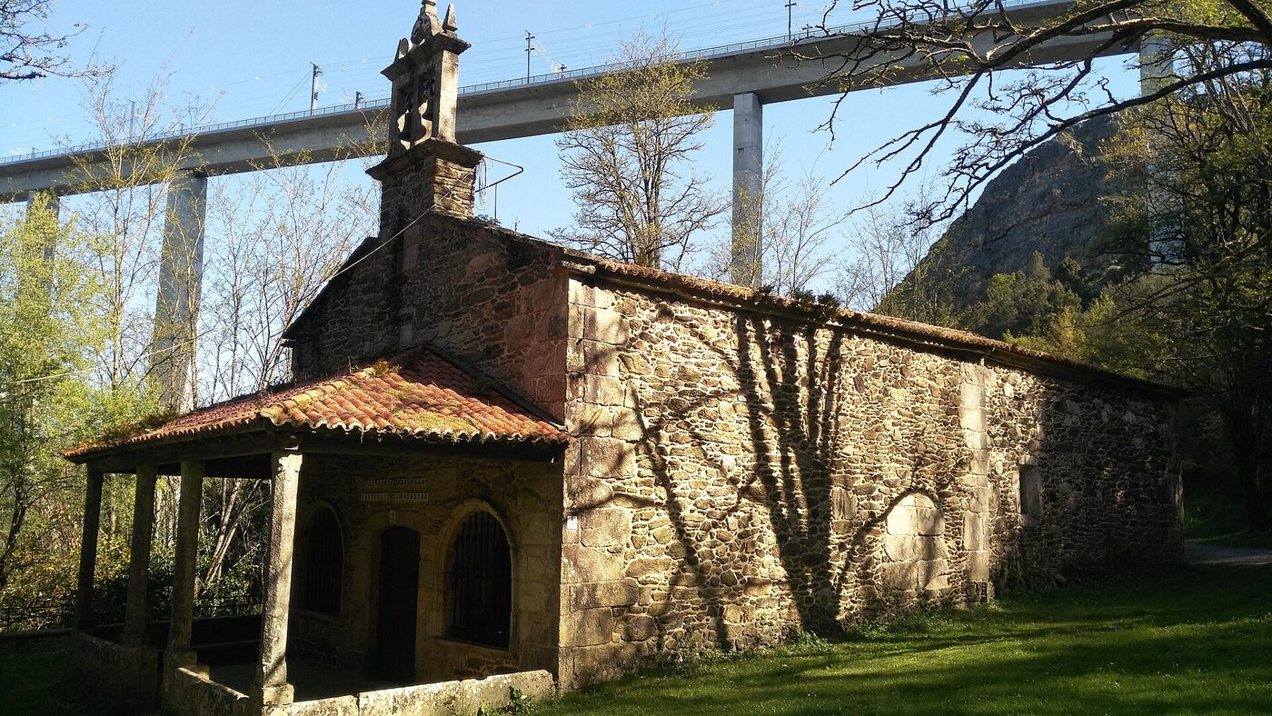 Santuario da Virxe de Gundián en Vedra