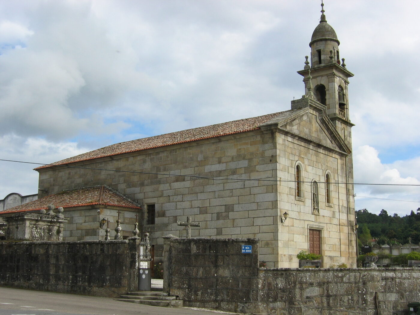 Igrexa de San Pedro de Cornazo en Vilagarcía de Arousa