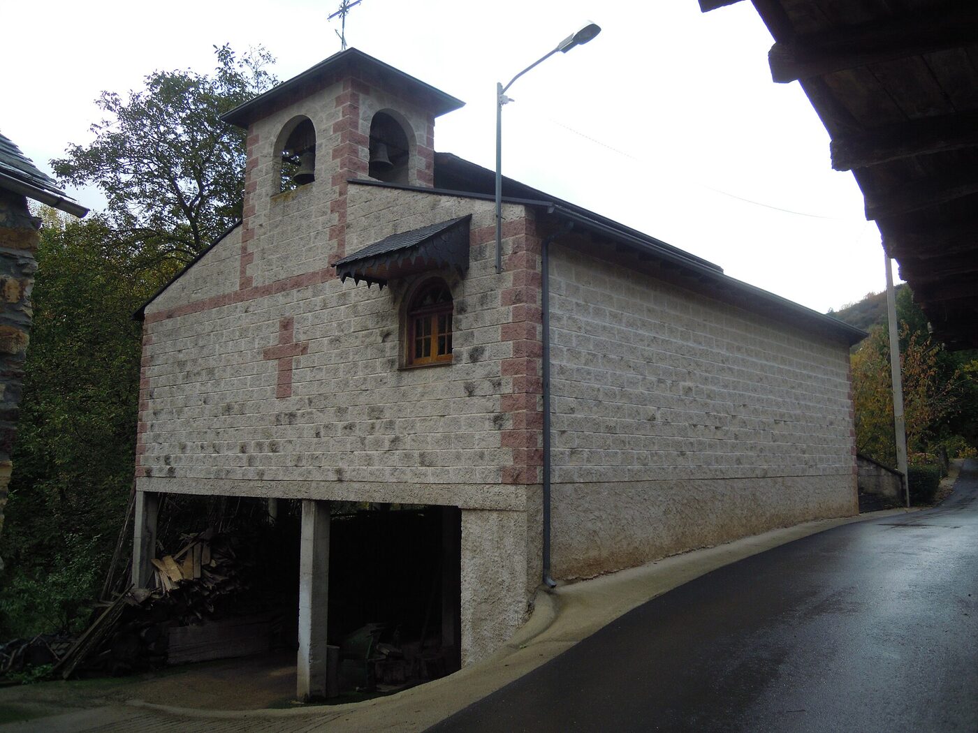 Igrexa Nova de Santo Estevo de Pardollán en Rubiá
