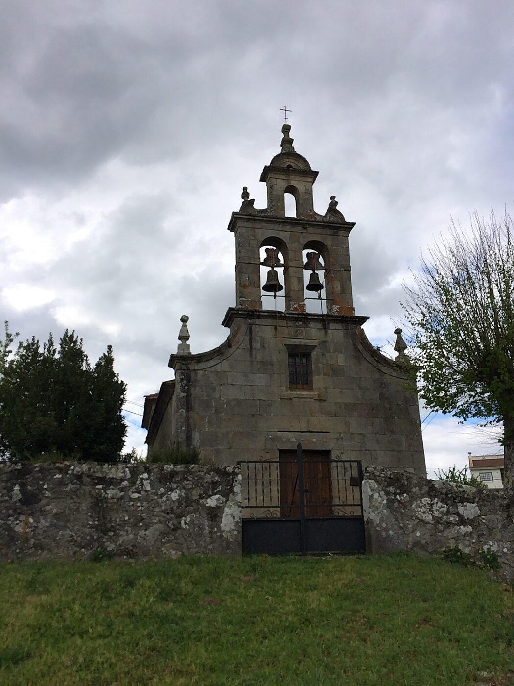Igrexa de San Martiño de Siós en O Castro de Ferreira