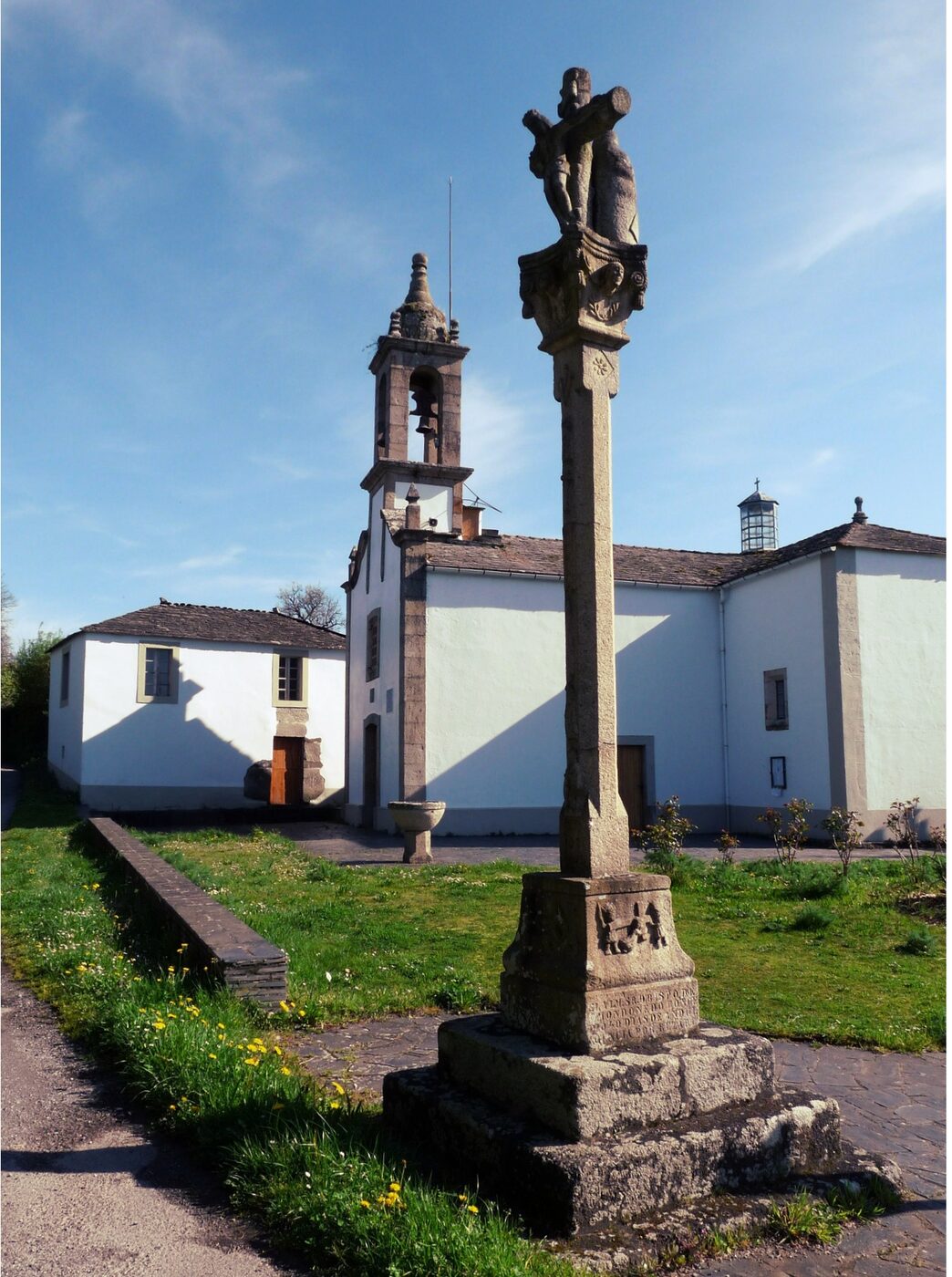 Igrexa de Santa María de Trobo en Begonte