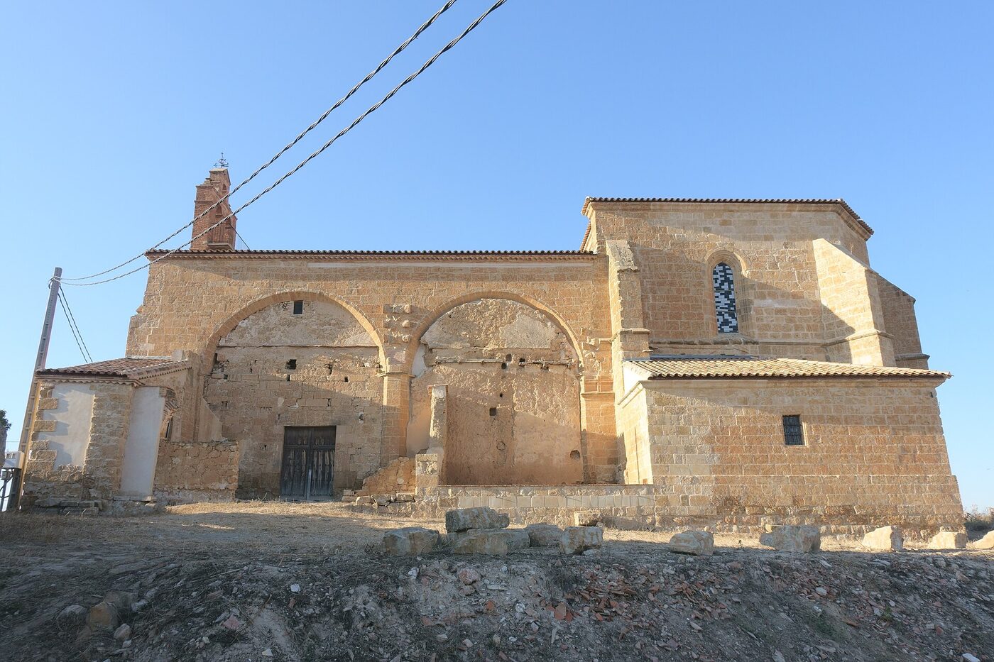 Iglesia de la Asunción de Nuestra Señora en Valdefinjas