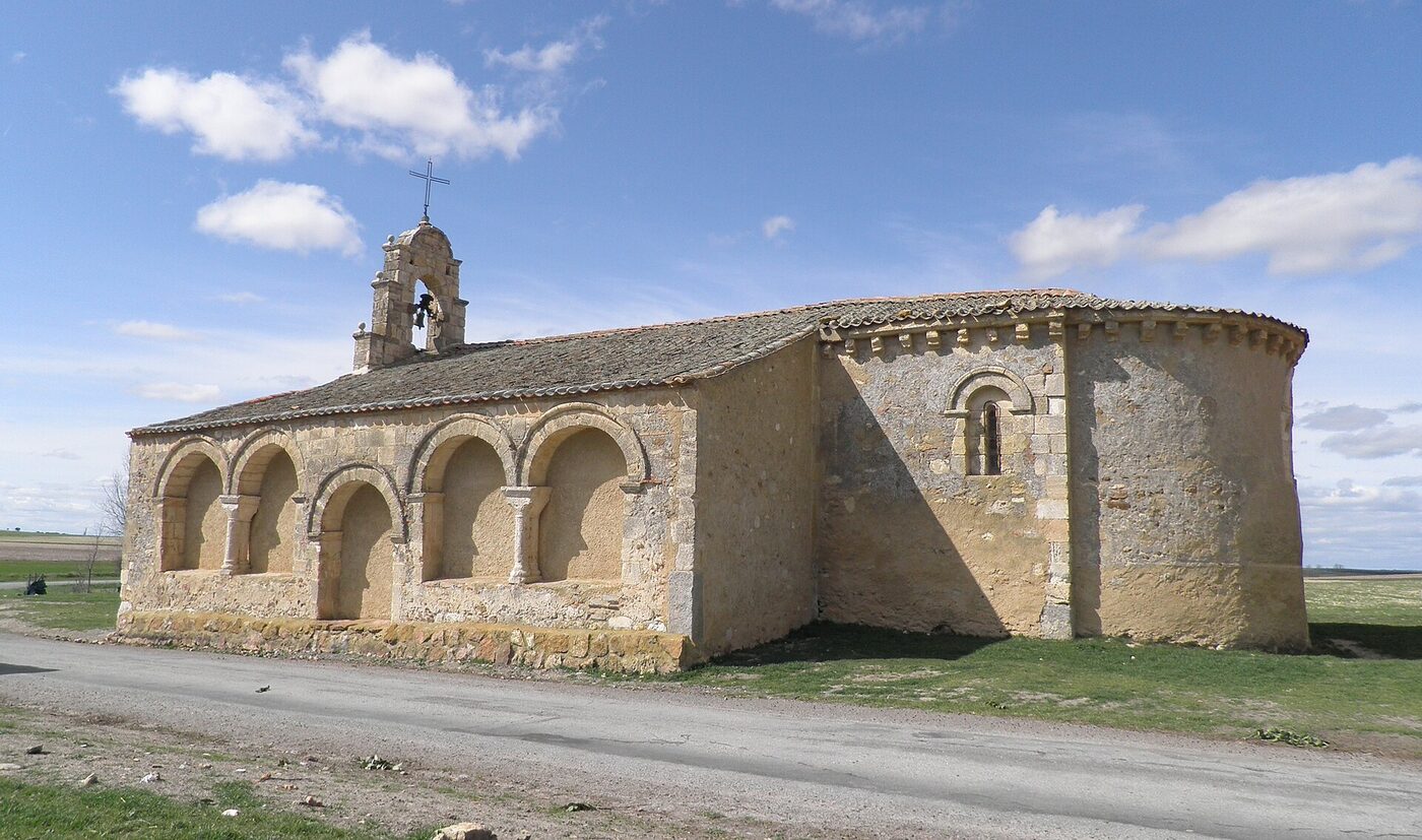 Ermita de San Miguel de Párraces en Santa María la Real de Nieva
