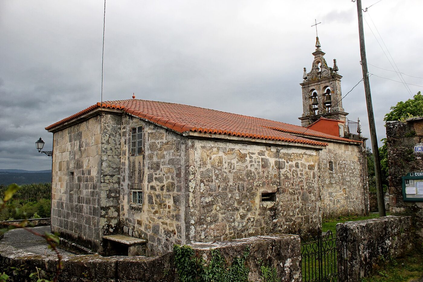 Igrexa de San Cristovo de Merín en Vedra