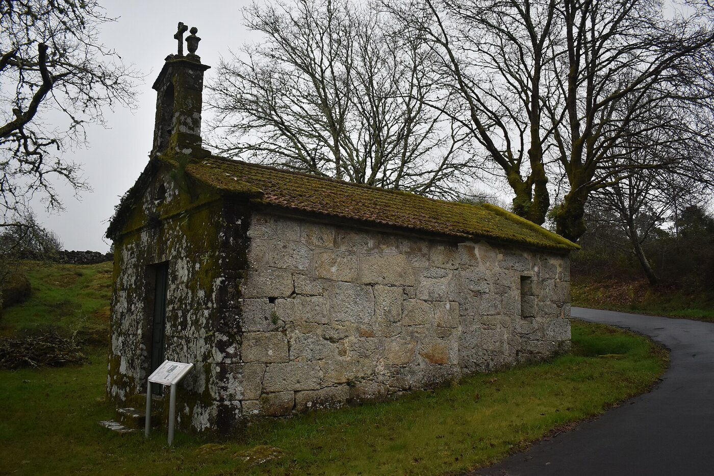 Capela de San Ramón de Mesego en Cuntis