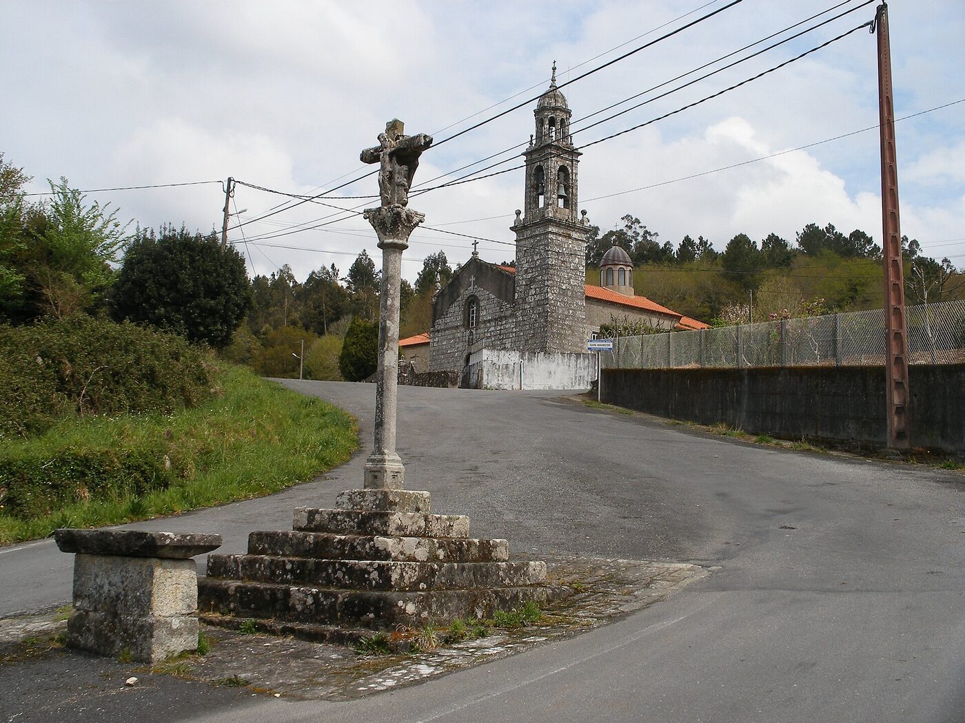 Igrexa de Sanamede do Monte en A Baña