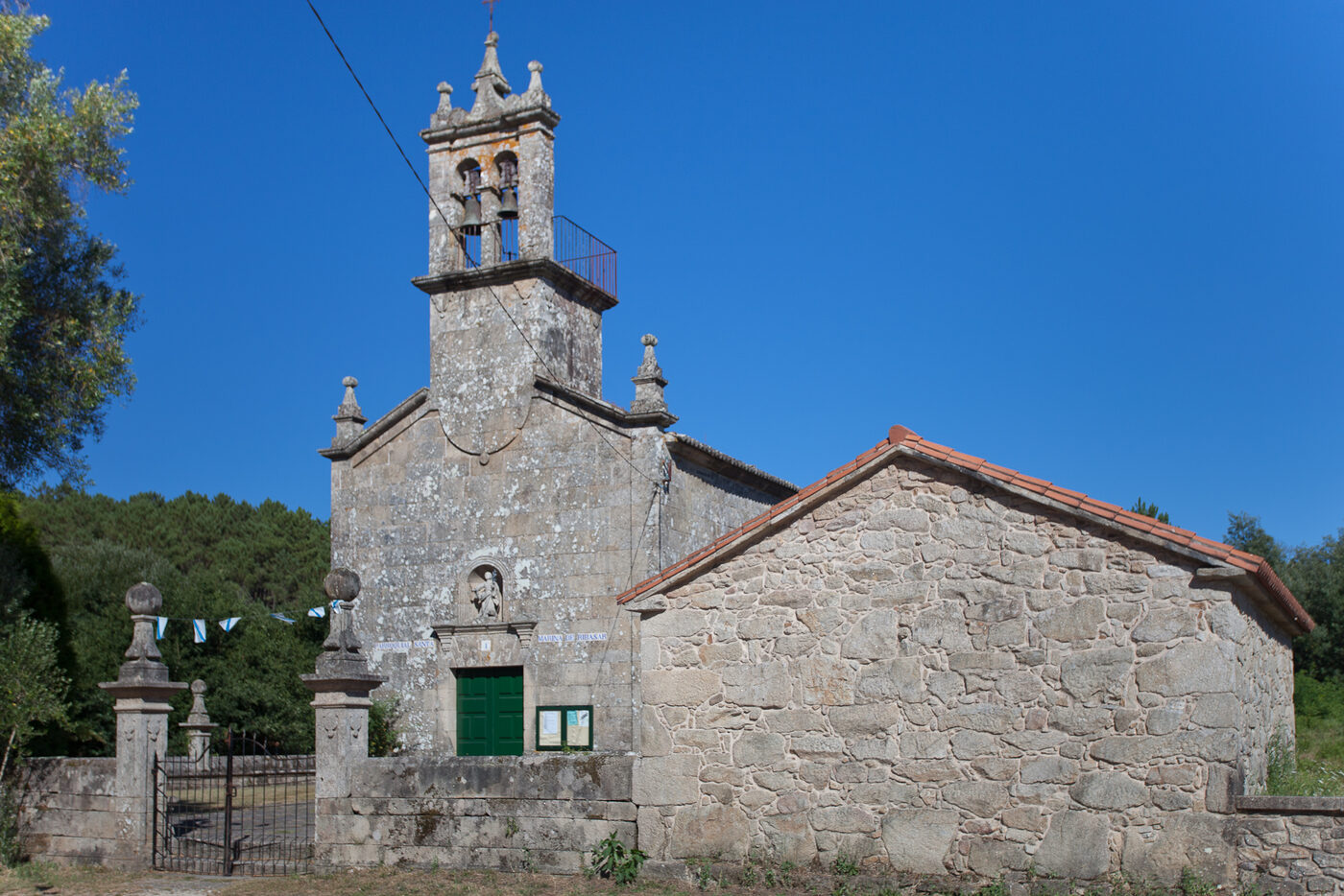 Igrexa de Santa Mariña de Ribasar en Rois