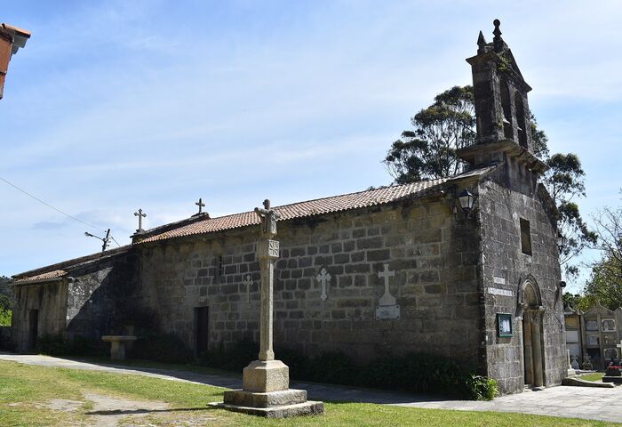 Igrexa de Santiago de Louro