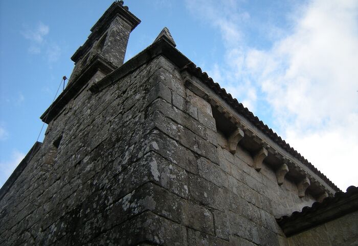 Igrexa de San Lourenzo de Ouzande