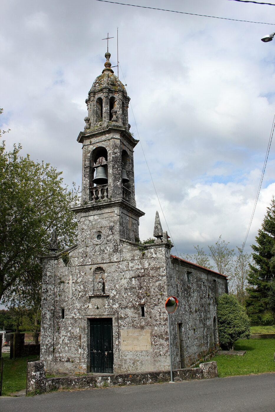 Igrexa de Santa Baia de Matalobos en A Estrada