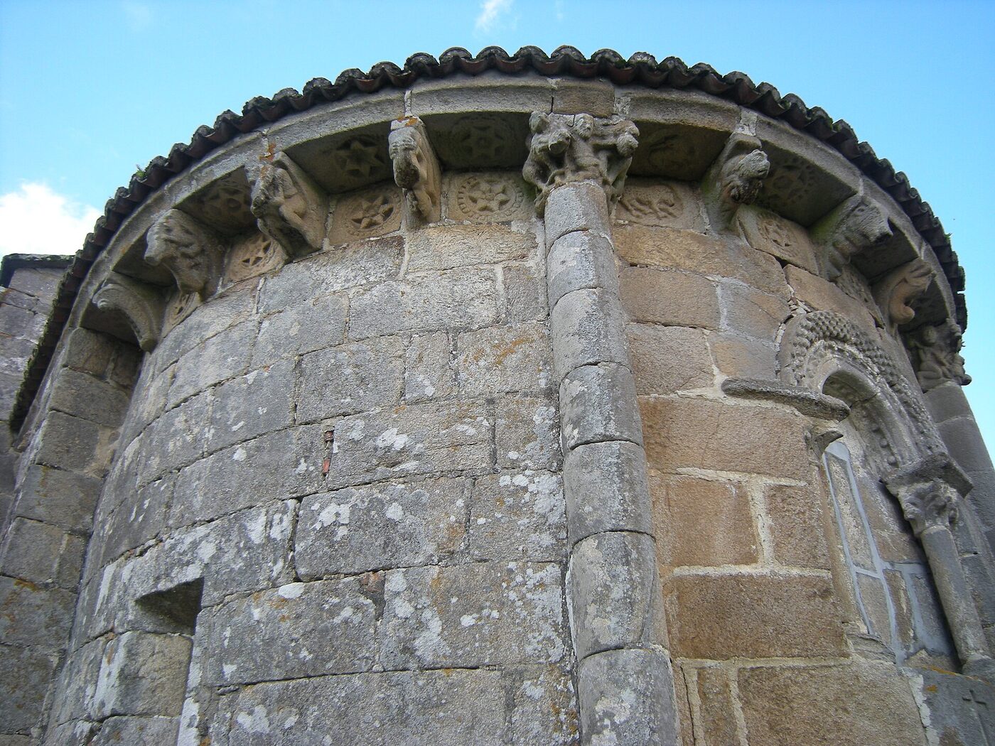 Igrexa de San Miguel de Moreira en A Estrada