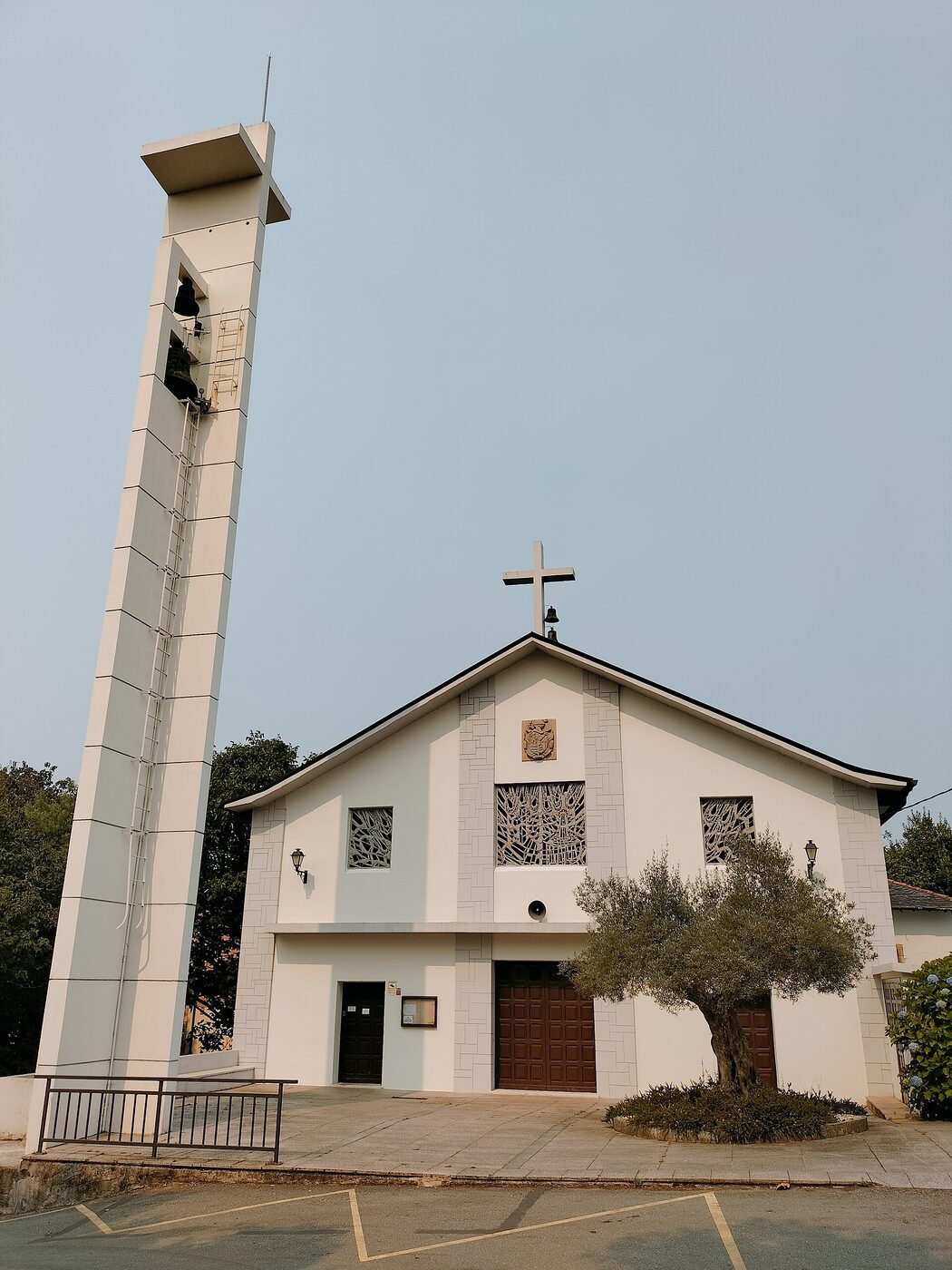 Santuario de la Virgen de Villaoril en Navia