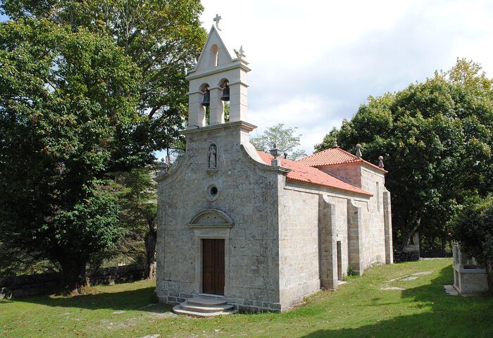 Igrexa de San Vicente de Oitavén