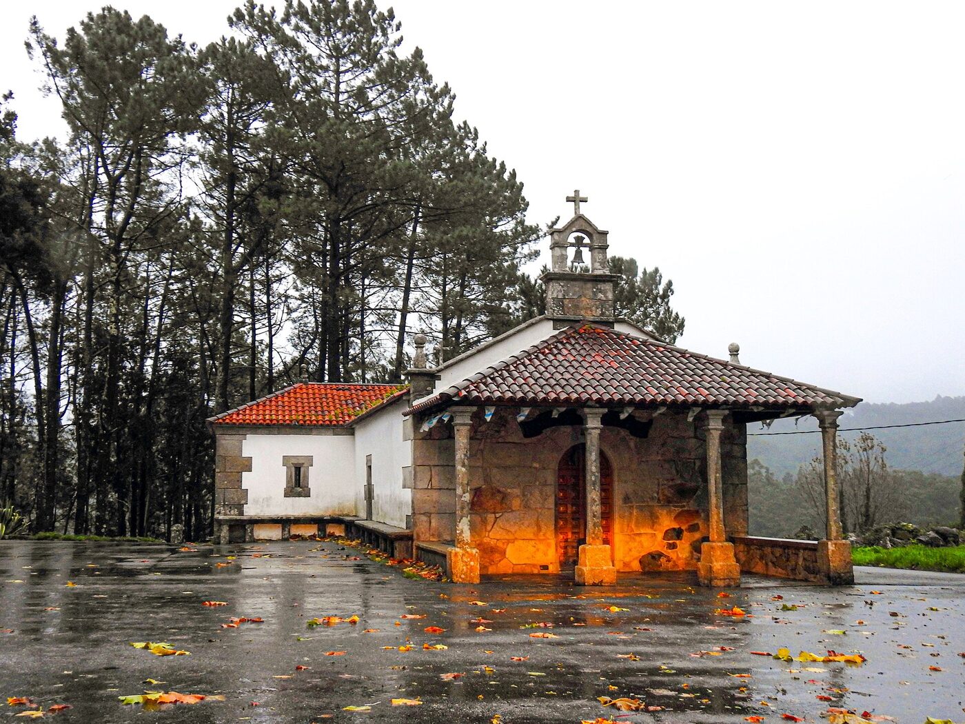 Capela de San Roque en Lousame