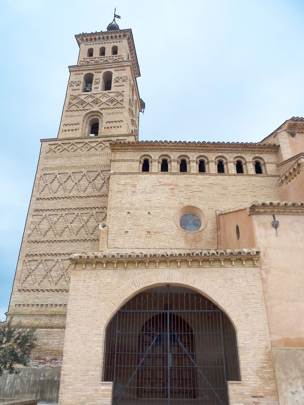 Iglesia de Santa Ana en Alcubierre