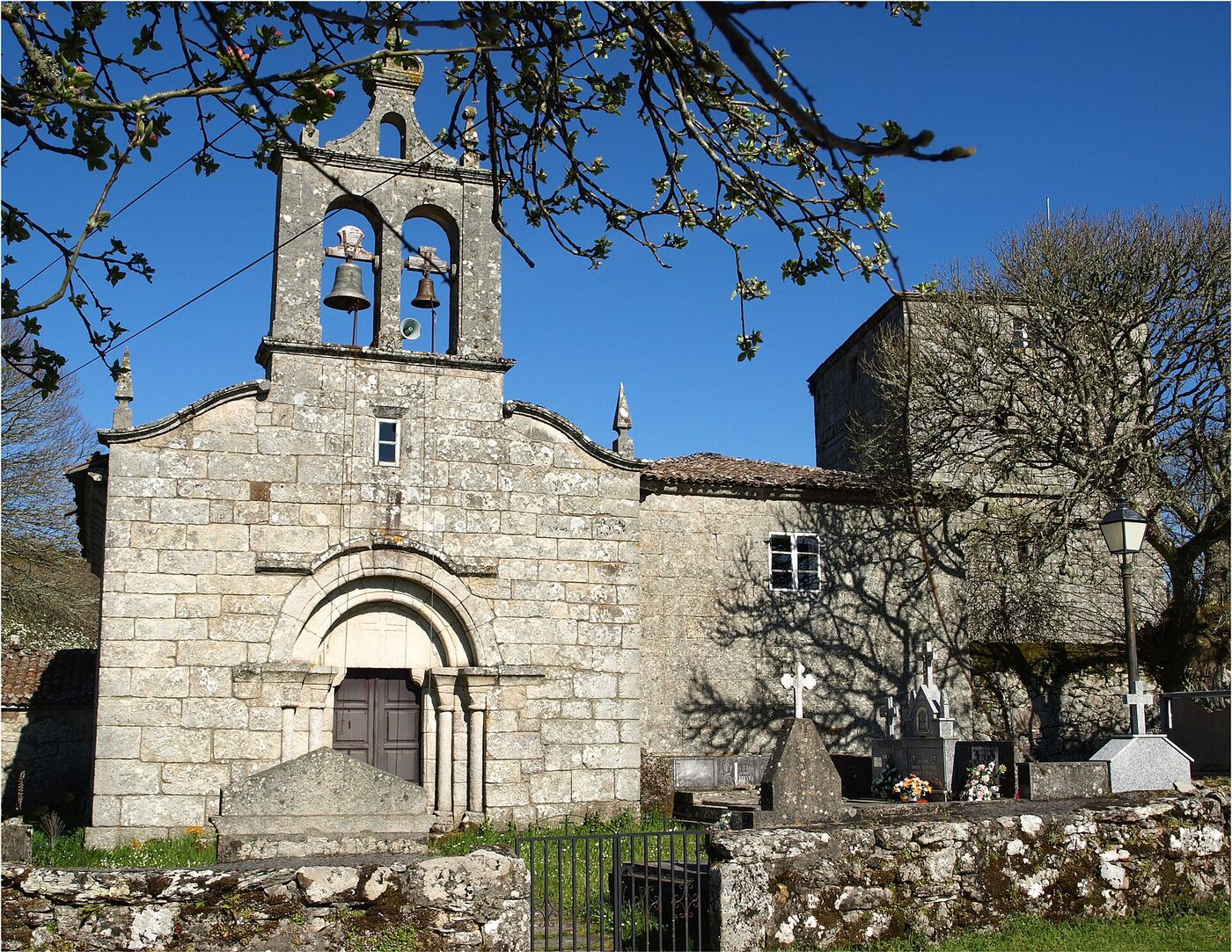 Igrexa de San Miguel de Penas en Monterroso