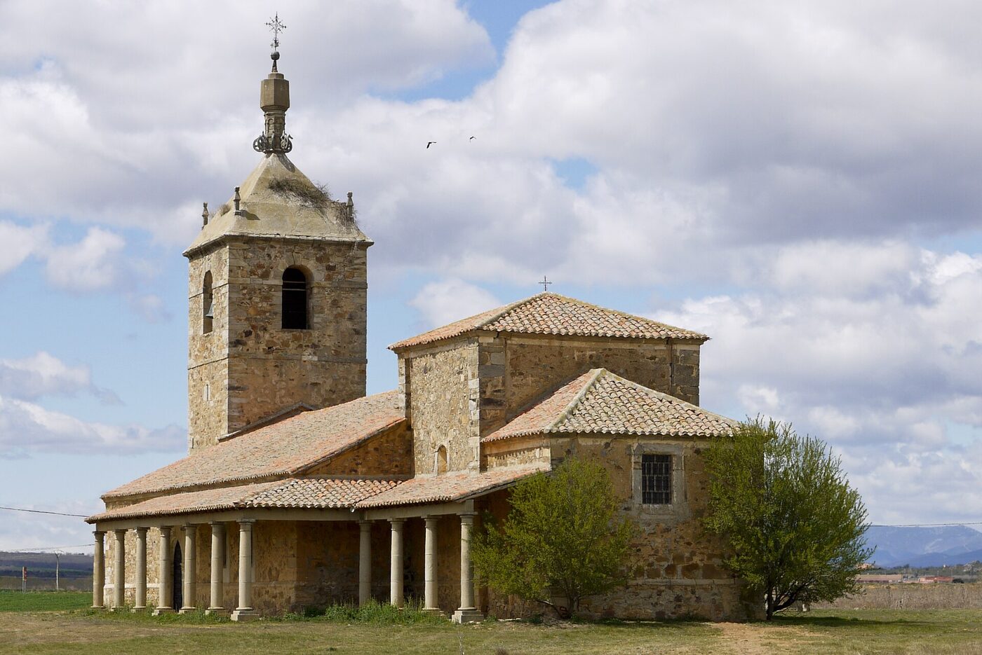 Santuario Virgen del Campo en Santibáñez de Vidriales