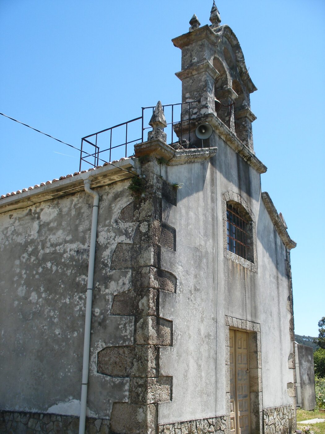 Igrexa de San Pedro de Ribeira en Touro