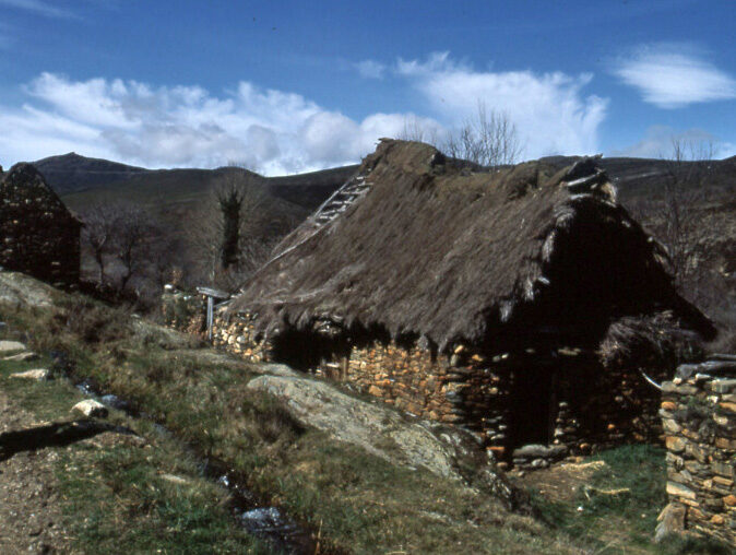 Iglesia de San Pelayo de Truchillas en Truchas