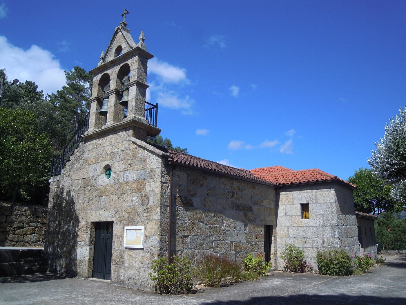 Igrexa de Santa Mariña de Ribeira en Crecente