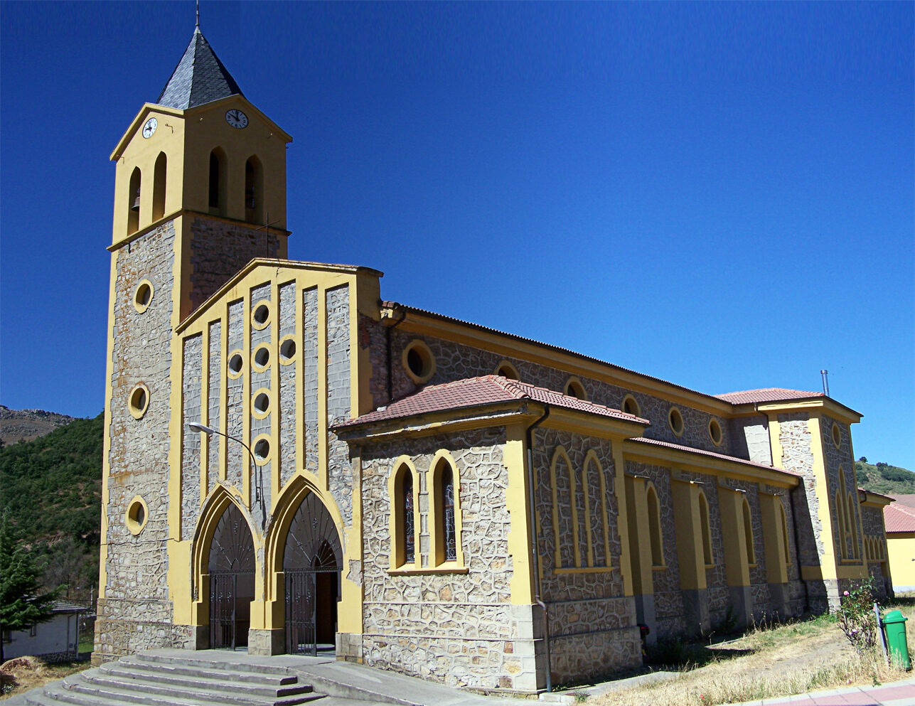 Iglesia de San Pedro Apóstol en Sabero