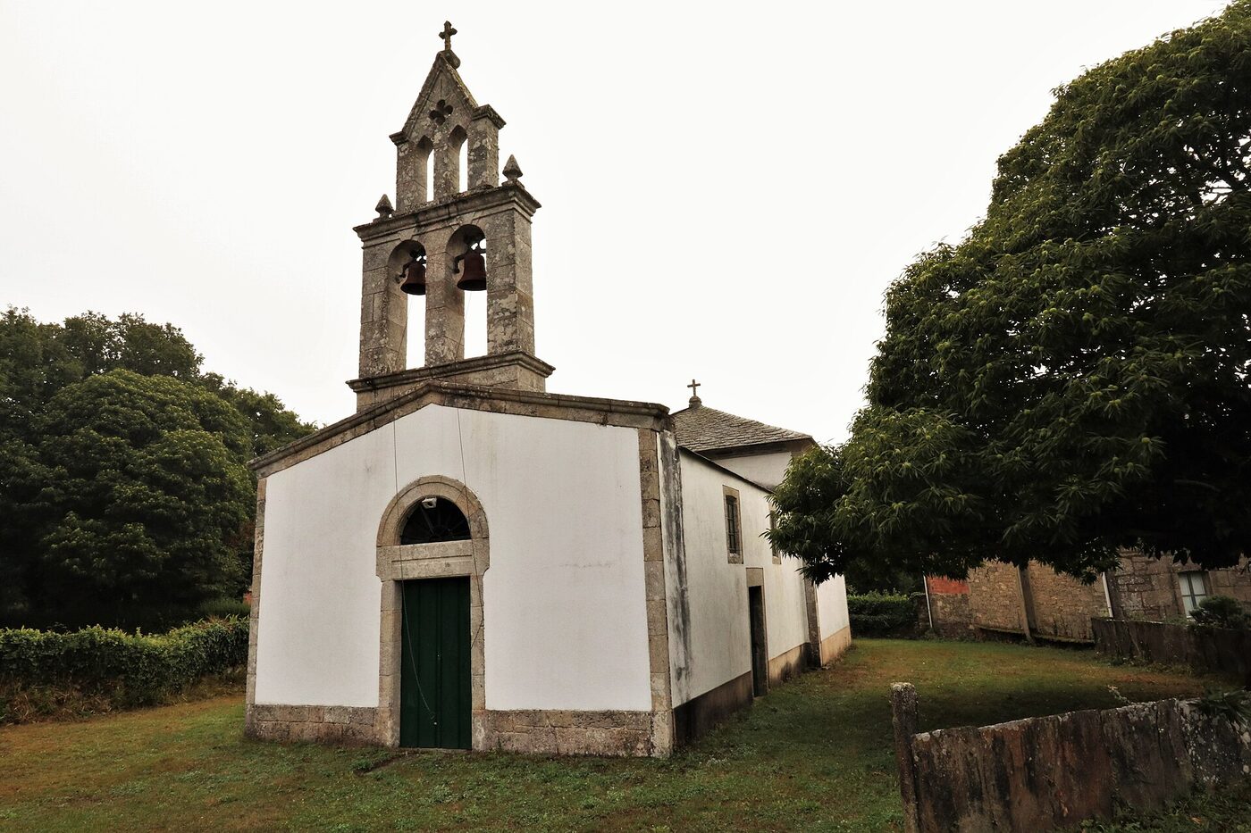 Igrexa de San Pedro de Aldixe en Abadín