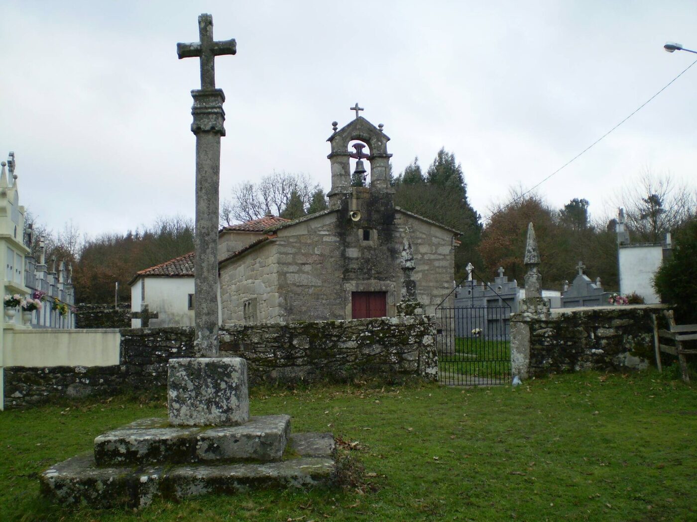 Igrexa de San Xoán de Cutián en Antas de Ulla