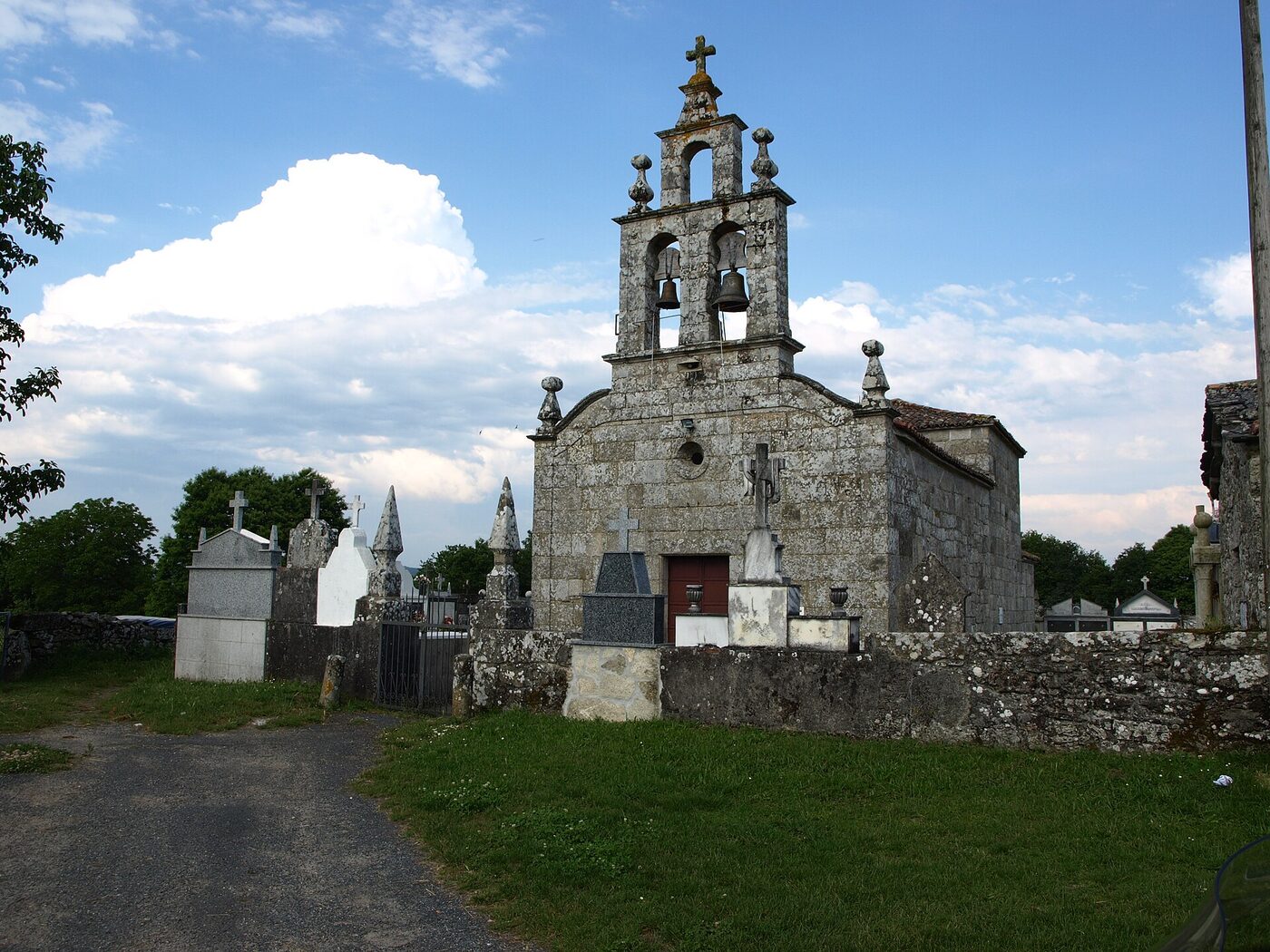 Igrexa de San Martiño de Vilapoupre en Antas de Ulla